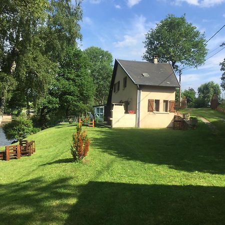 Maison Lac De Pareloup -Les Pieds Dans L'Eau- Villa Arvieu Exterior foto