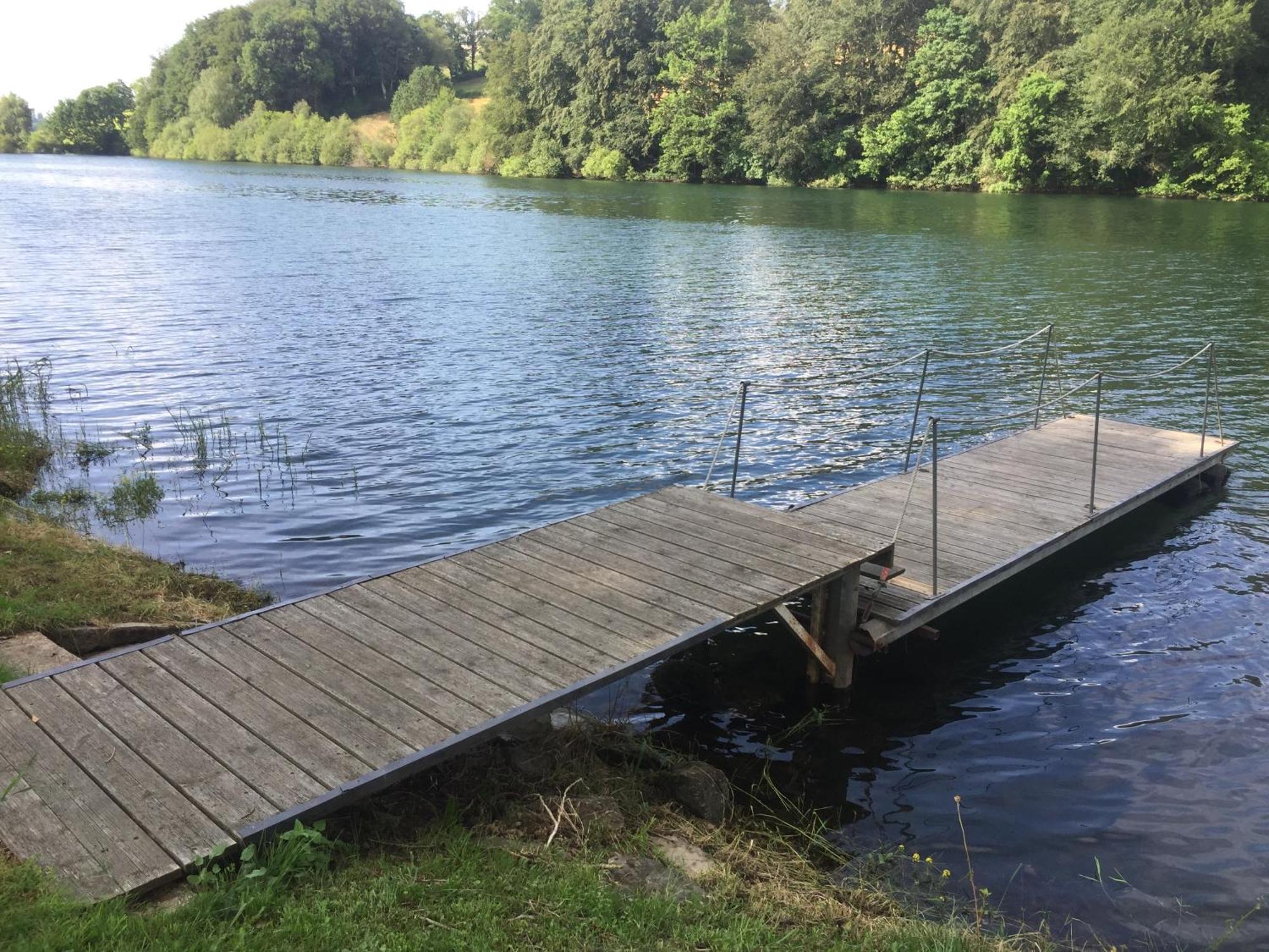 Maison Lac De Pareloup -Les Pieds Dans L'Eau- Villa Arvieu Exterior foto